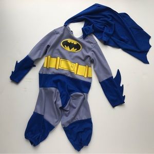 HALLOWEEN COSTUME Batman with cape. Worn once